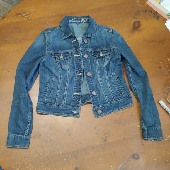 American Eagle Outfitters Classic Blue Jean Jacket